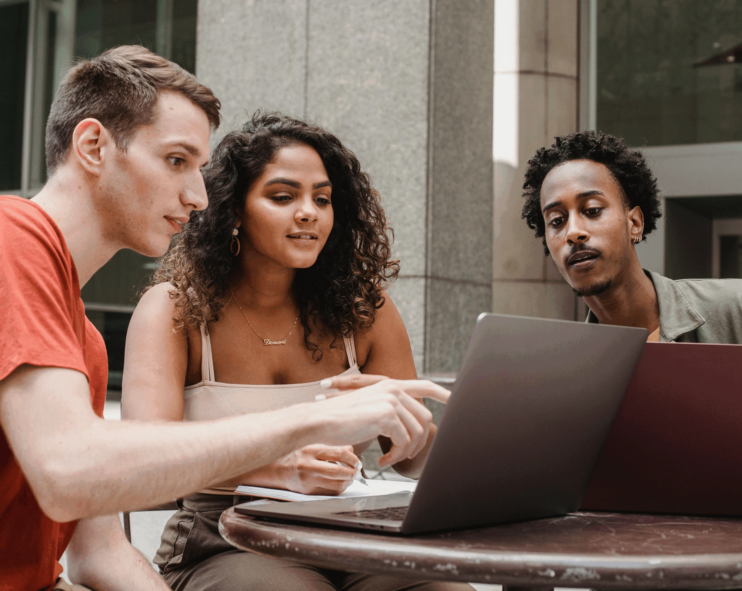 c8561ccb-b8ea-4ca4-a11b-e302c57d08e7-pexels-william-fortunato-61406761