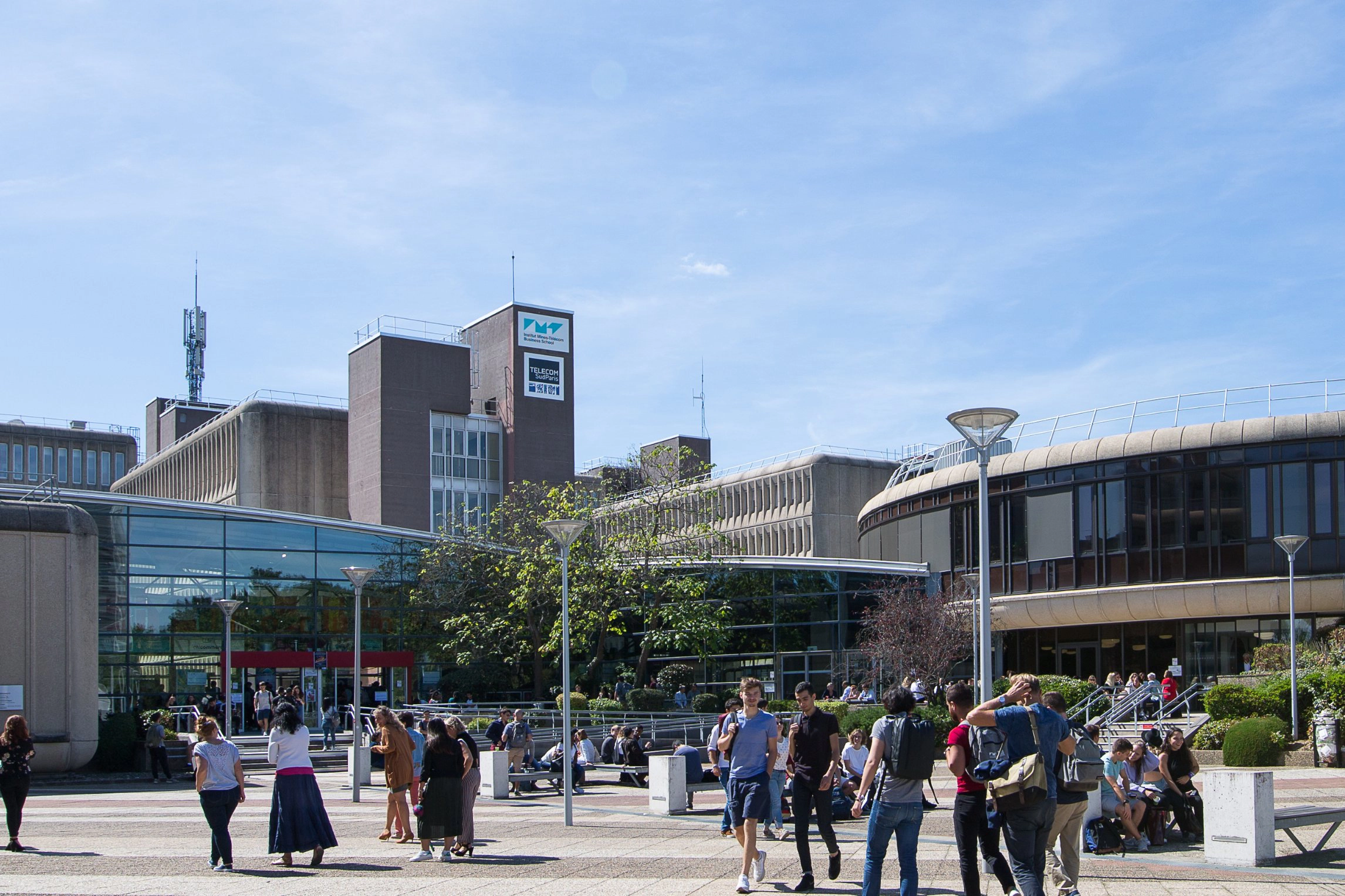 cef740f2-4fe3-42d6-beca-1d91b06eae55-45a30e637342cd724d6b4c094ef241e027567e76